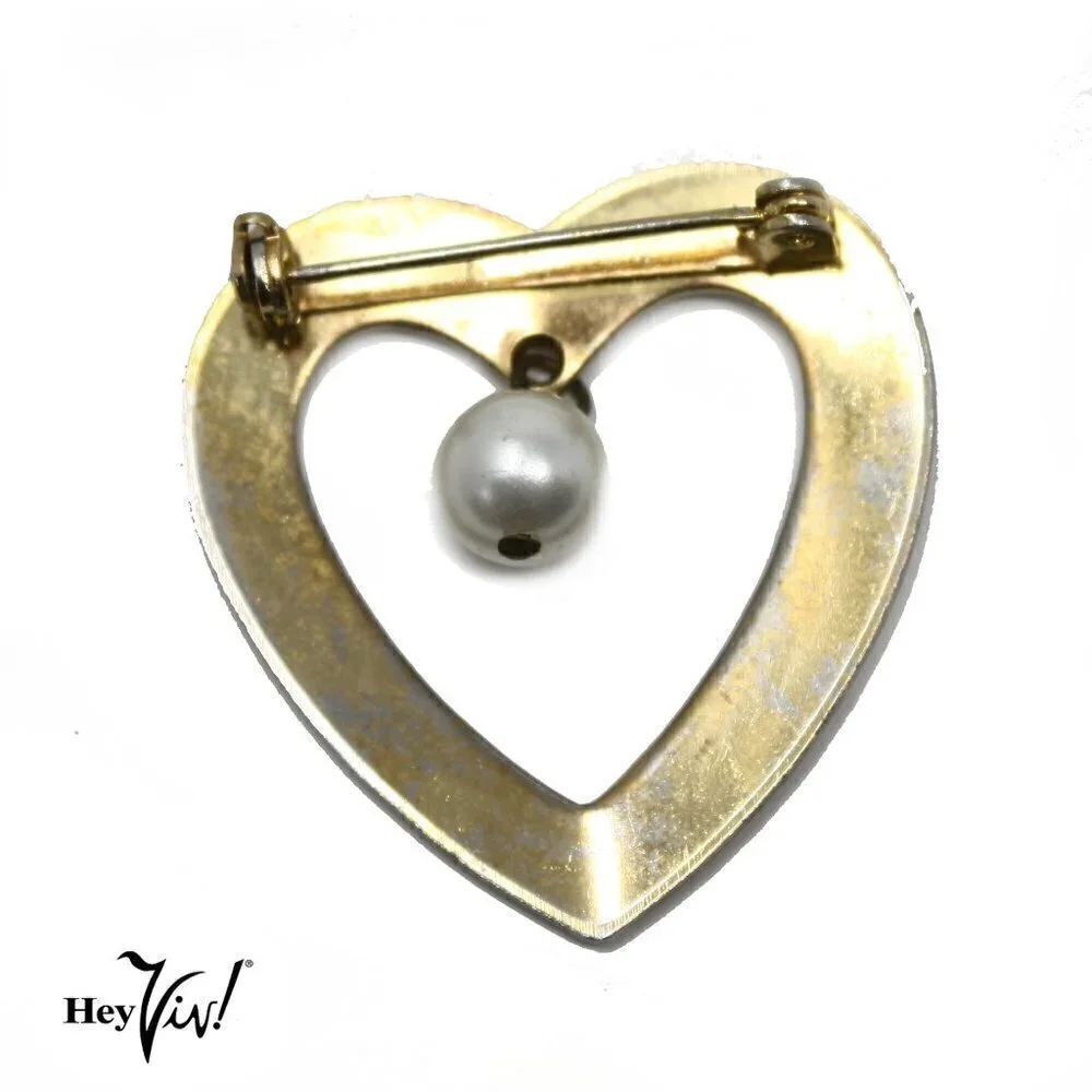 Vintage 50s Circle Pin - Classic Heart Shape Pin w Pearl Drop - Hey Viv
